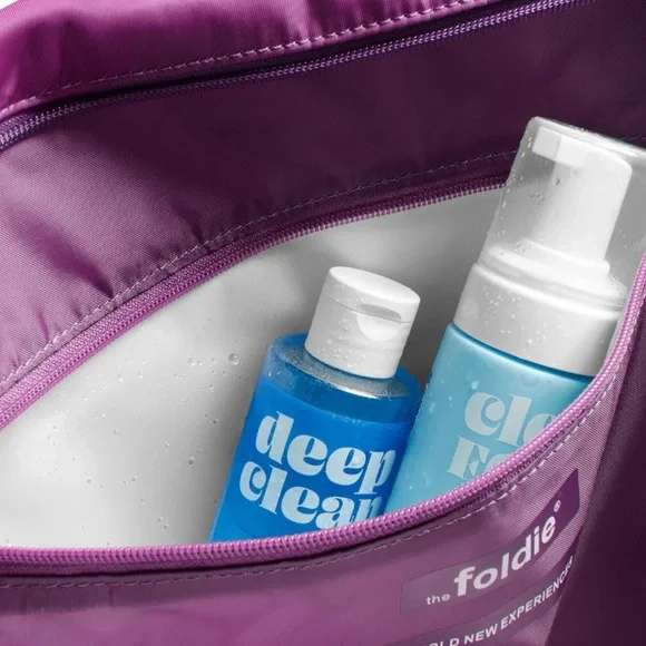 Foldie Travel Bag- Purple - Picture 7 of 16